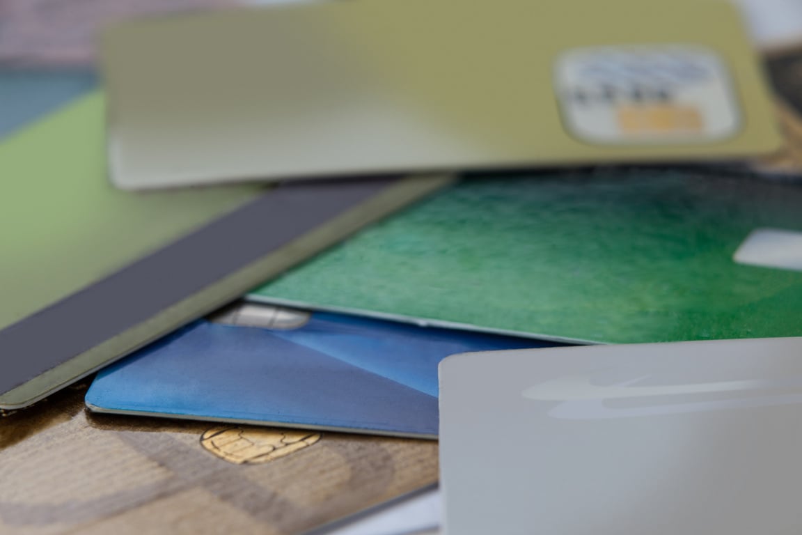 Electronic cards with micro chip